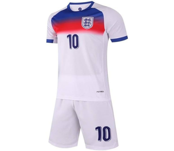 طقم رياضي لكرة القدم 2025